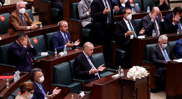 Başkan Erdoğan AK Parti Grup Toplantısında Sezai Karakoç'u Andı!