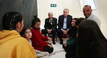 Başkan Erdoğan ilk iftarı depremzedelerle birlikte Kahramanmaraş’ta açacak