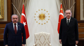 Başkan Erdoğan, Meclis Başkanı Mustafa Şentop ile Görüştü