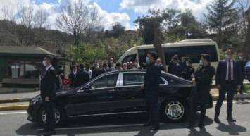 Başkan Erdoğan Sarıyer'de Minibüs Durağını Ziyaret Etti