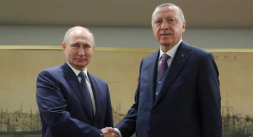 Başkan Erdoğan, Vladimir Putin ile telefonda görüştü: Gündemde bölgesel konular ve savaş var
