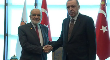 Başkan Recep Tayyip Erdoğan, Saadet Partisi Genel Başkanı Temel Karamollaoğlu İle Bir Araya Geldi