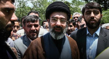Basra Körfezi’nde Gerilim Yükseliyor: Hamaney “Yeni Sayfa Açılıyor” Dedi
