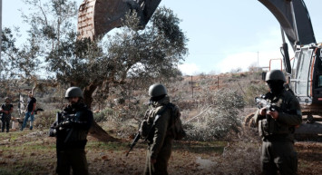 Batı Şeria’da İsrail Baskınları: 4 Filistinli Yaralandı, 2 kişi Gözaltına Alındı