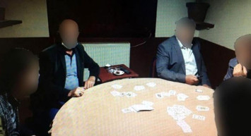 Bayburt'ta Kumar Oynayan 6 Kişiye Ceza Kesildi