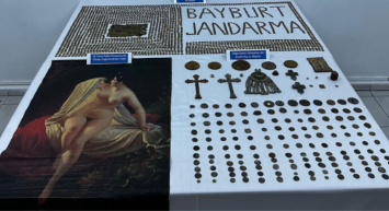 Bayburt'ta Picasso tablosu ele geçirildi