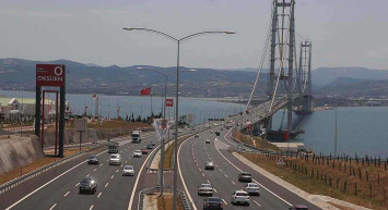 Bayram boyunca hangi yollar ücretsiz? Köprüler ve otoyollar bedava mı? Yap İşlet Devret otoyolları ve köprüleri ücretsiz olacak mı? Ramazan bayramı ücretsiz otoyollar ve köprüler listesi