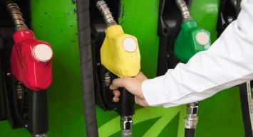 Bayram dönüşünde olanlara kötü haber: Benzin ve motorine aynı anda zam gelecek