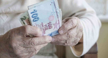 Bayram öncesi emeklilere promosyon müjdesi! SSK, Bağkur ve 4C'liler ATM'den anlık 4250 TL'ye varan nakit çekebilir!