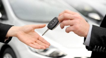 Bayram öncesi kiralık araç talepleri arttı: Uzmanlardan dolandırıcılara karşı uyarı