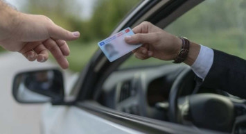 BE sınıfı ehliyet nedir, hangi araçları kullanır? BE sınıfı ehliyet fiyatı ne kadardır?