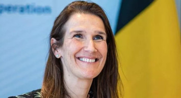 Belçika Başbakan Yardımcısı ve Dışişleri Bakanı Sophie Wilmes, eşine destek olabilmek için istifa etti!