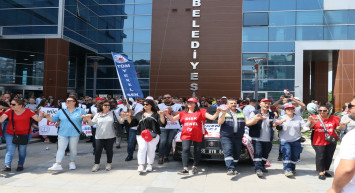 Belediyesi çalışanlarının maaş protestosu: Eksik ödeme tepkisi büyüyor!