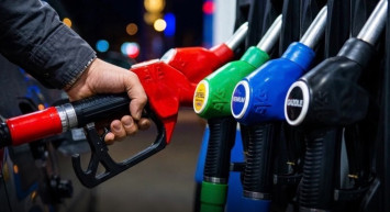 Benzin ve Motorine Zam Yansıdı