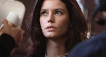 Beren Saat'in Sezen Aksu Paylaşımı Ortalığı Fena Karıştrıdı