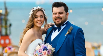 Berfu Yenenler ve Eser Yenenler Çifti Hayranlarını Üzen O Haberi Korktuklarını Söyleyerek Duyurdu!