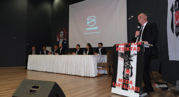 Beşiktaş Başkan Adayı Fuat Çimen ve Beşiktaş Sensin Hareketi ekibi, Moda Kartalları'nın düzenlediği etkinlikte projelerini ve hedeflerini anlattı
