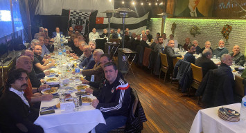 Beşiktaş camiasının ileri gelenleri iftar yemeğinde buluşarak Giresunspor maçını takip etti