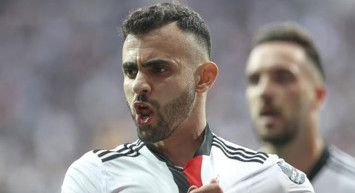 Beşiktaş - Fenerbahçe derbisi sonrasında Rachid Ghezzal'den, Michy Batshuayi'nin kaçırdığı penaltı hakkında dikkat çeken sözler geldi!