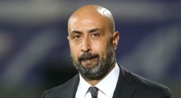 Beşiktaş taraftarı Semih Kılıçsoy'un U17 Milli Takımı'na çağrılmaması nedeniyle Teknik Direktör Tolunay Kafkas'a tepki gösterdi!