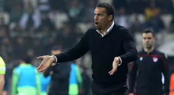 Beşiktaş Teknik Direktörü Valerien Ismael, Alex Teixeira'yı ilk 11'de düşünmüyor!