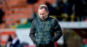 Beşiktaş Yönetimi Sergen Yalçın İle Devam Edecek!