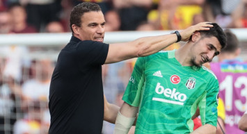 Beşiktaş'ın genç kalecisi Emre Bilgin, Ümit Milli Takım kampında Ersin Destanoğlu'nun yolundan ilerlemek istediğini söyledi