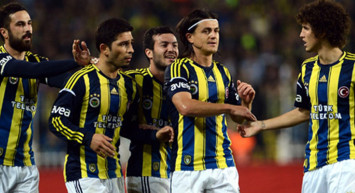 Beşiktaş'ın ve Fenerbahçe'nin Eski Futbolcusu Sezer Öztürk Trafikte Dehşet Saçtı!