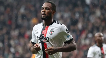Beşiktaş'ın yeni teknik direktörü olması beklenen Valerien Ismael'in kadrosunda Cyle Larin'in olması planlanıyor!