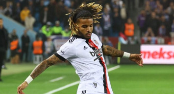 Beşiktaşlı Valentin Rosier, Trabzonspor ile oynanan derbi sonrasında Michy Batshuayi'ye göndermede bulundu!