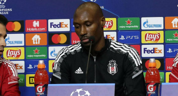 Beşiktaş'ta Atiba Hutchinson'dan Ajax Maçı Öncesi Çarpıcı Açıklamalar!