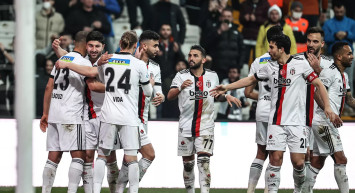 Beşiktaş'ta sakatlık geçiren Umut Meraş, Kayserispor maçında forma giyemeyecek! Resmi açıklama yapıldı