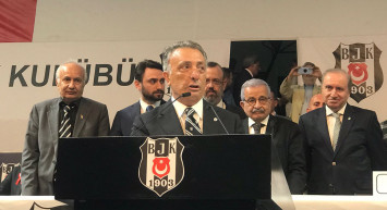 Beşiktaş'ta yeniden başkanlığa seçilen Ahmet Nur Çebi, seçim sonuçlarının açıkılanmasının ardından kürsüye gelerek Beşiktaşlılara birlik ve beraberlik mesajında bulundu