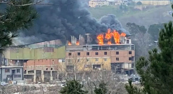 Beykoz’da korkutan yangın: Tüm ekipler seferber oldu!
