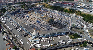 İstanbul'dan Ankara, Sivas, Urfa, Adana, İzmir gibi büyükşehirlere otobüs bileti almak isteyenler hayatının şokunu yaşıyor