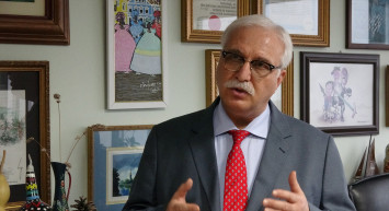 Bilim Kurulu Üyesi Özlü'den Umut Dolu Açıklama! 'Omicron' Bağışıklığıyla Salgının Sonu Gelebilir'