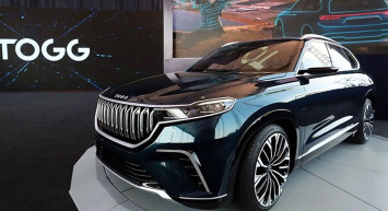 Binlerce kişi merakla bekliyordu: Togg kura çekilişi başladı