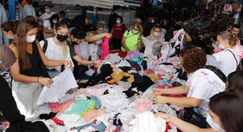 Binlerce vatandaş Edirne’ye akın etti: Otel ve restoranlar doldu