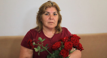 Bir demet çiçek hayatı ancak bu kadar kabusa döndürebilirdi!