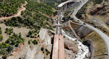 Bitlis'te yapılan bölgenin en büyük viyadüğü tamamlanmak üzere!