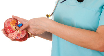 Böbrek taşı hastalığına neden oluyor: Bu besinleri tüketirken bir daha düşüneceksiniz!