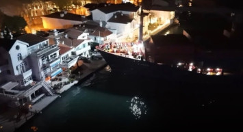 Boğaz’da 148 metrelik gemi yalıya metreler kala oturdu