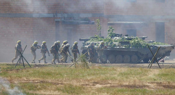 Bölgede tansiyon yükseldi! Belarus Savunma Bakanlığından flaş açıklama: Büyük çaplı tatbikata başlayacağız