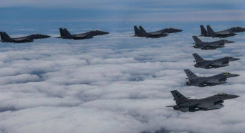 Bombardıman uçakları bölgeyi ısıttı: Bakanlıktan açıklama geldi