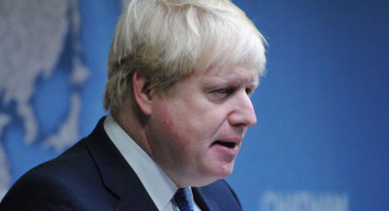 Boris Johnson, AstraZeneca Aşısını Yaptıracak