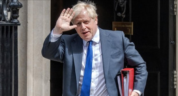 Boris Johnson kimdir? Aslen nereli? Boris Johnson neden istifa etti?