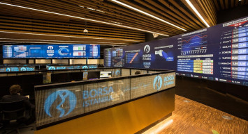 Borsa rekor dinlemiyor: Güne yine yükselişle başladı