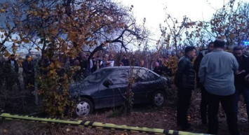 Boşanma aşamasındaki eşini öldürüp intihar etti