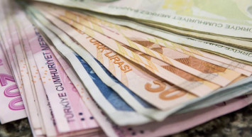 Boşanma davası açacaklar dikkat: Yargıtay’dan emsal nafaka kararı