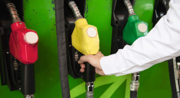 Brent petrol 90 doların üzerine çıktı: Benzin ve motorin fiyatlarına zam geldi mi? 5 Nisan 2024 güncel akaryakıt fiyatları